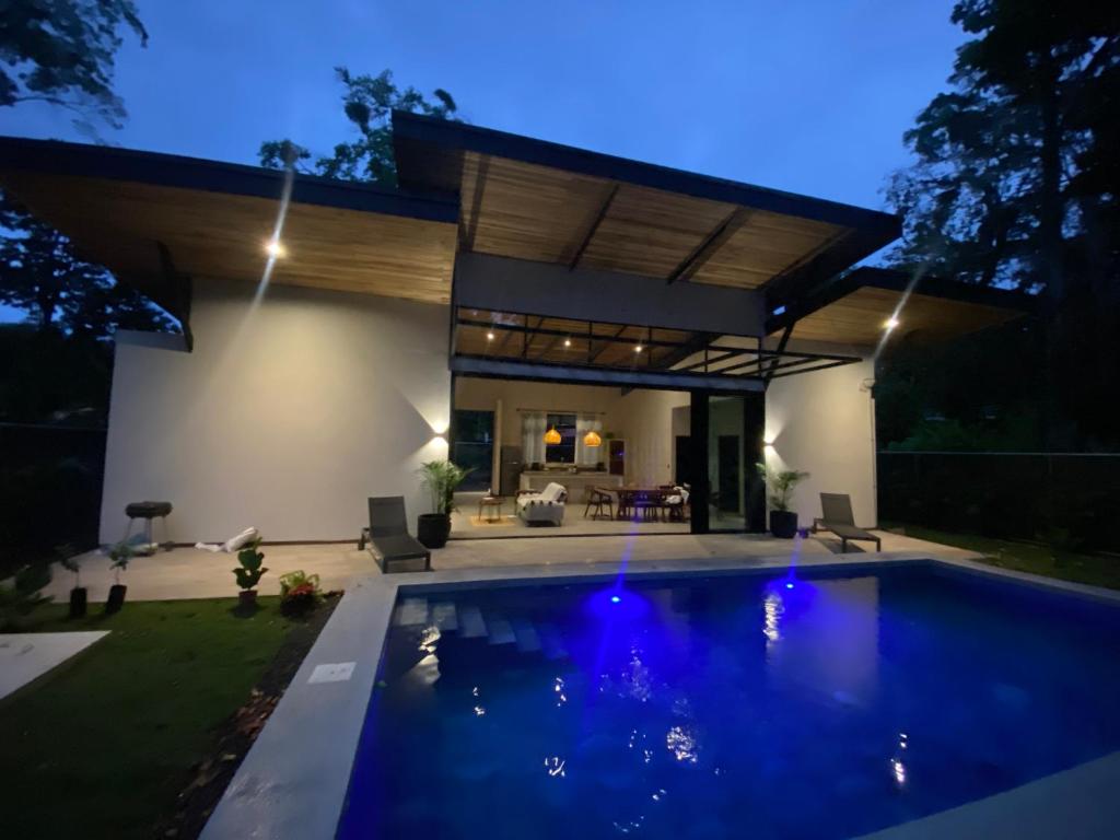 Nirvana Playa Negra, Puerto Viejo