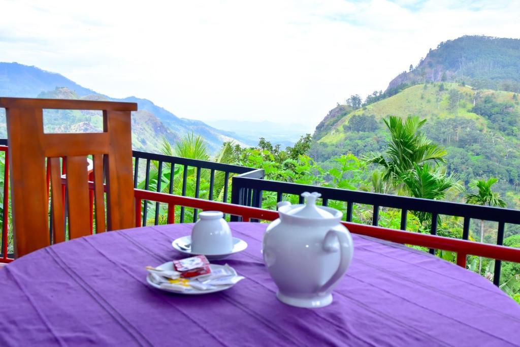 Ella Galaxy View, Ella