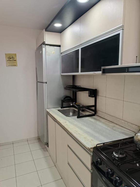 Departamento en zona Güemes - 1