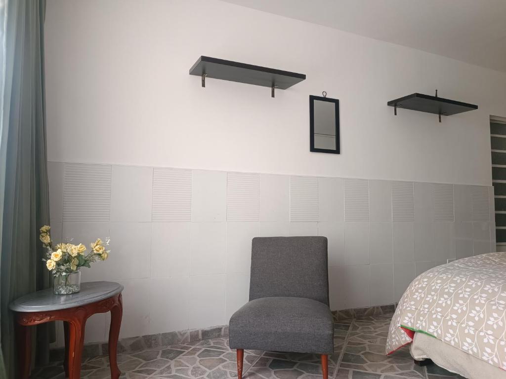 Apartamento pequeño independiente centro de Bogota cerca de todo - 4