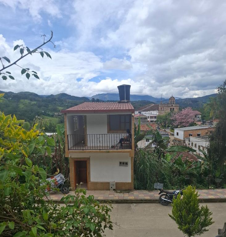 Penthouse - Altos de Iguaque, Gámbita