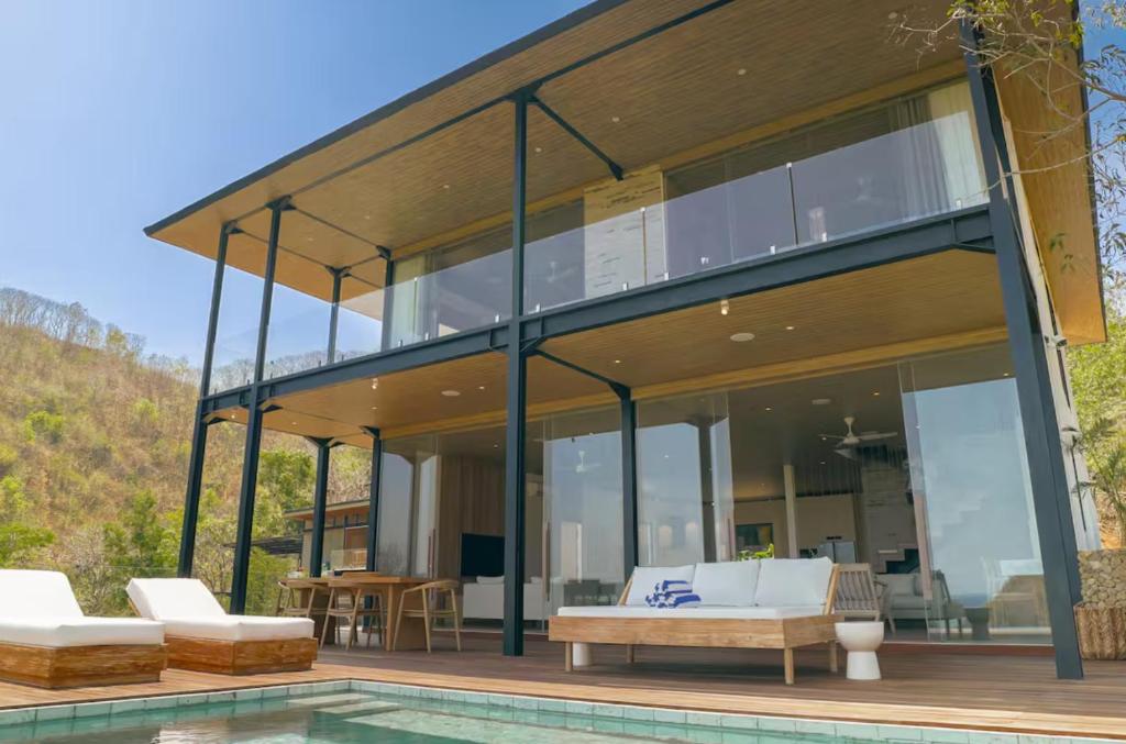 Belvedere - Dreams do come true - 4 Beds, Sea views, Kuta Lombok