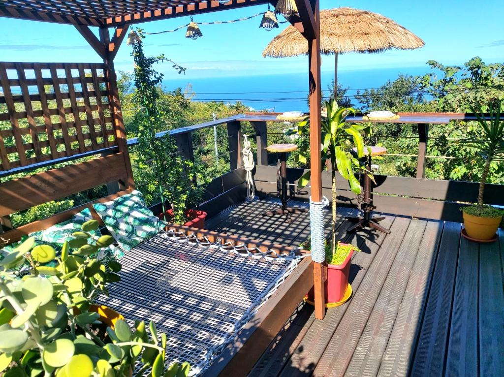 LE TI CITRON JAUNE - Un zeste d'ailleurs face à l'océan indien -, Saint-Leu