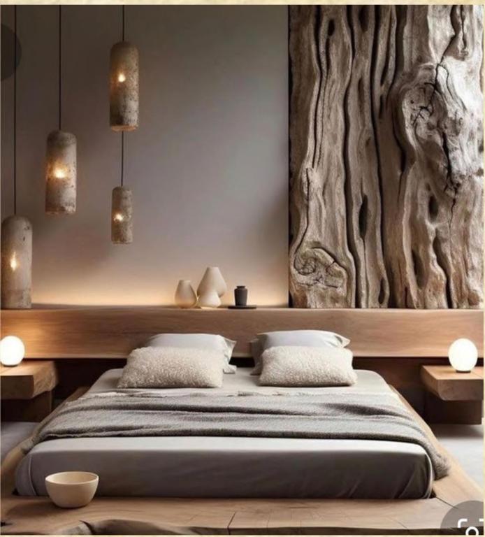 Amber Dahabiya, Luxor