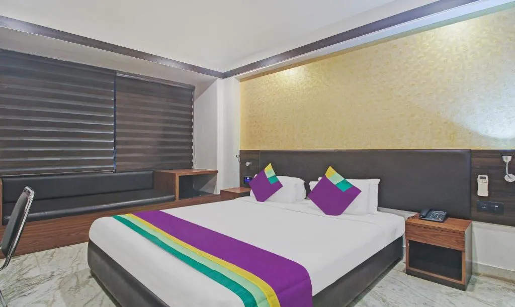 Treebo Premium Dee Empresa, hotel in Kolkata