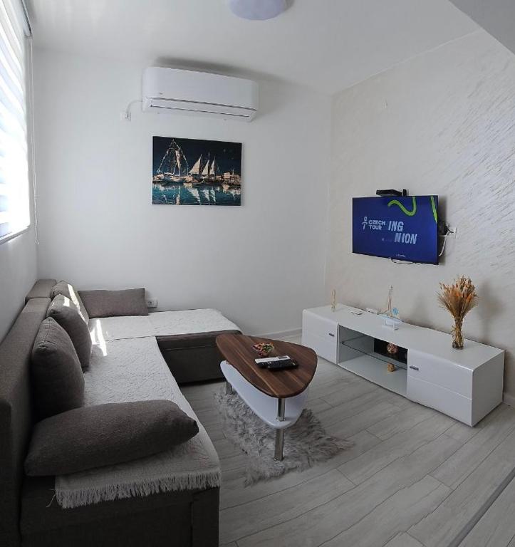 Apartment Aurora, Plužine