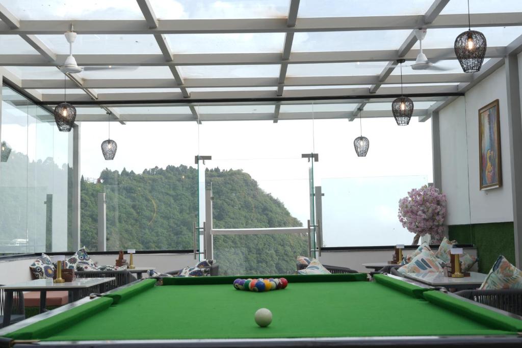 Nuri's Nest And Notch, Mussoorie