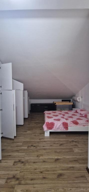 Sea Side, Herceg Novi