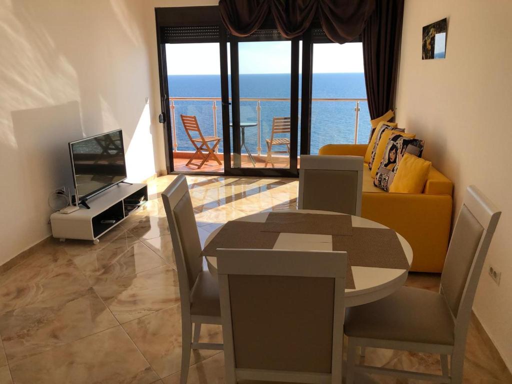 Seaview apartment - 3