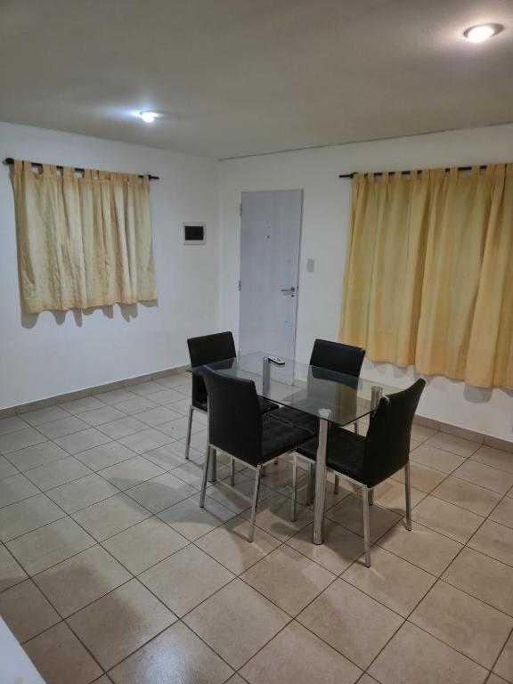 Quiet house in Río Gallegos near the airport - 2