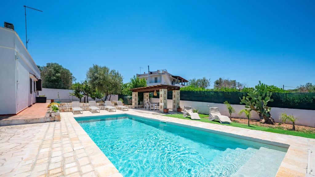 Villa Rita Ostuni with pool by Rentbeat - 1