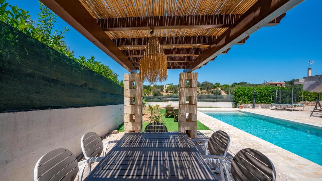 Villa Rita Ostuni with pool by Rentbeat - 2