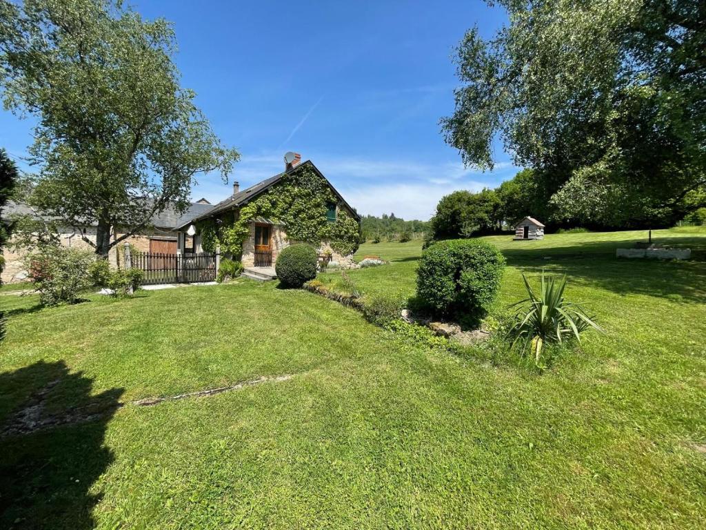 Maison Bleue, Lavault-de-Frétoy