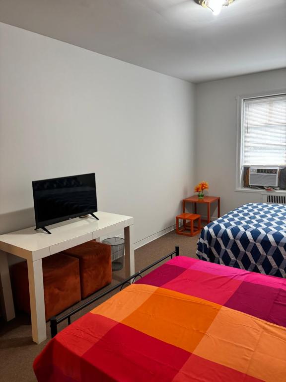 Room in New York, Jackson Heights