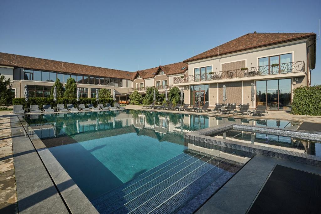 Underhill Resort&Spa, Bohorodchany