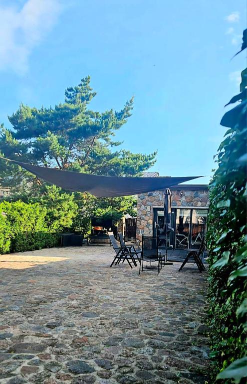 Prie fontano - su uždaru kiemu ir Parkingu, Palanga