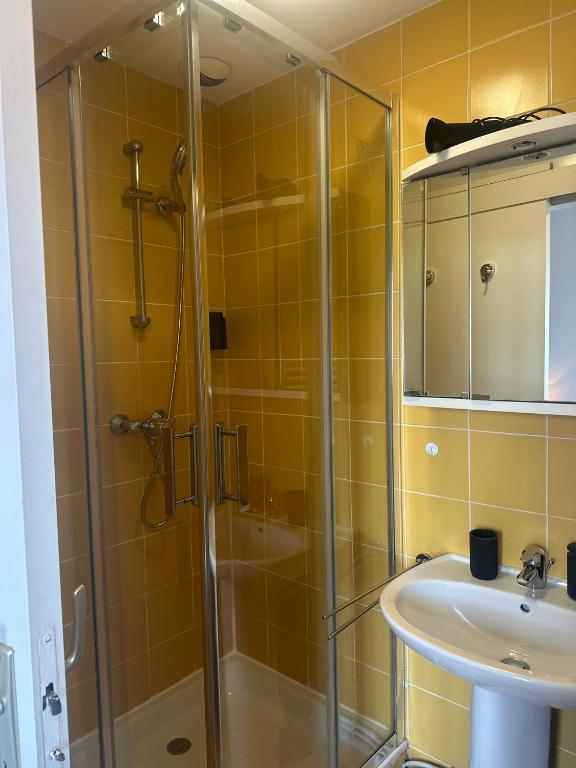 Sweet'Nest Dinard - Le Charme Breton - 5