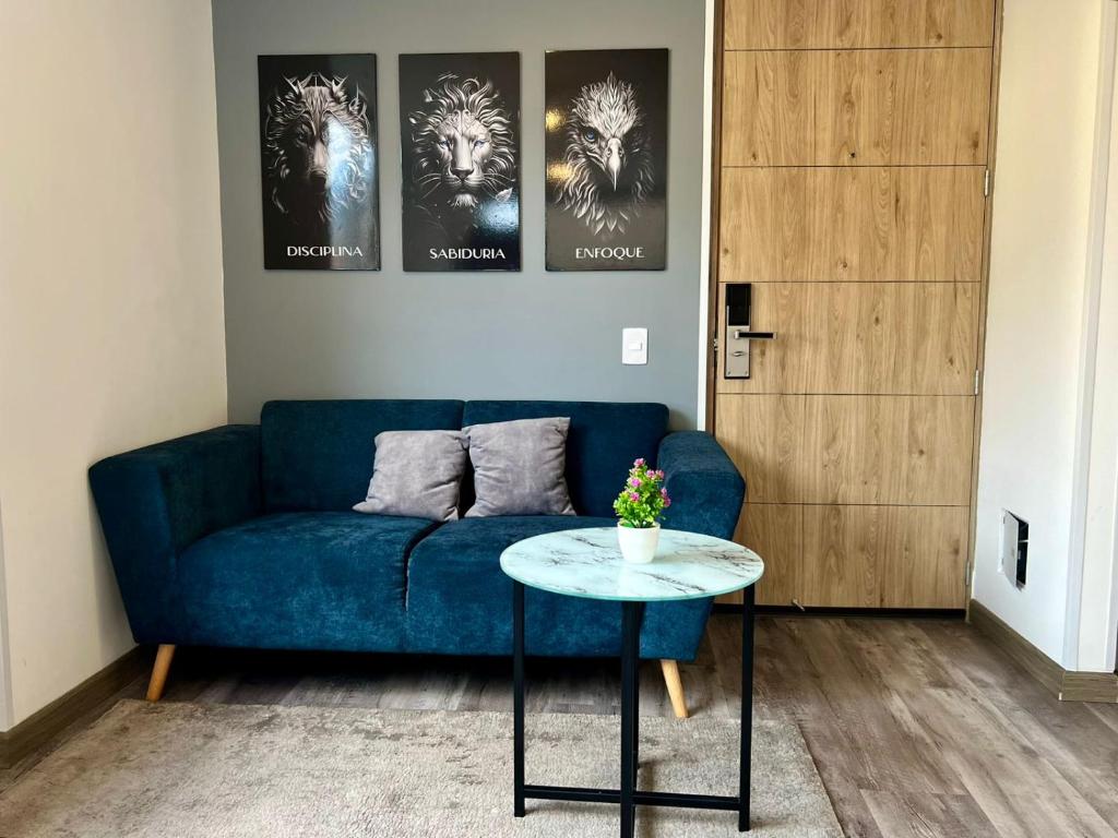 Acqua Loft moderno terraza y vista a Monserrate - 3