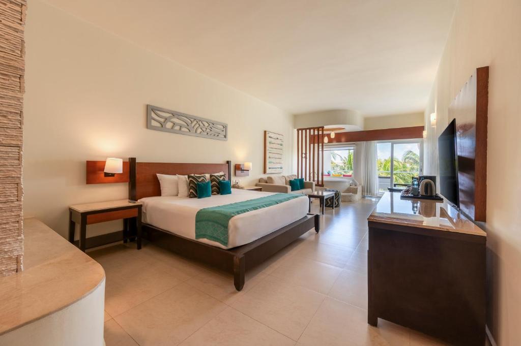 Iberostar Selection Riviera Cancun - All Inclusive — Hotel rooms in Puerto Morelos, Quintana Roo