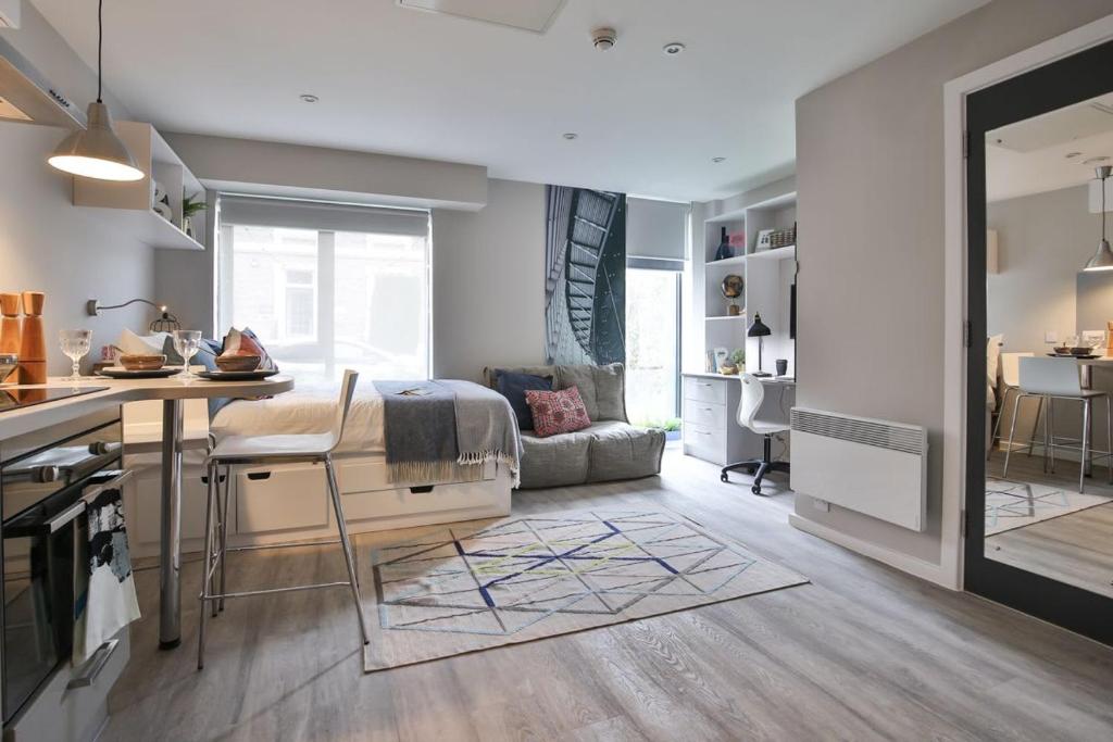 For Students Only - 73 Princess Road East in Leicester, Leicester