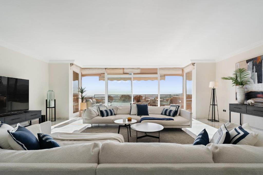 Luxury 3 bed apartment in Magna Marbella - 1