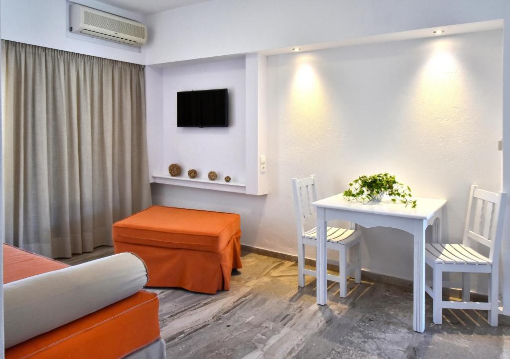 Hotel Korali — Hotel rooms in Troulos, Thessaly