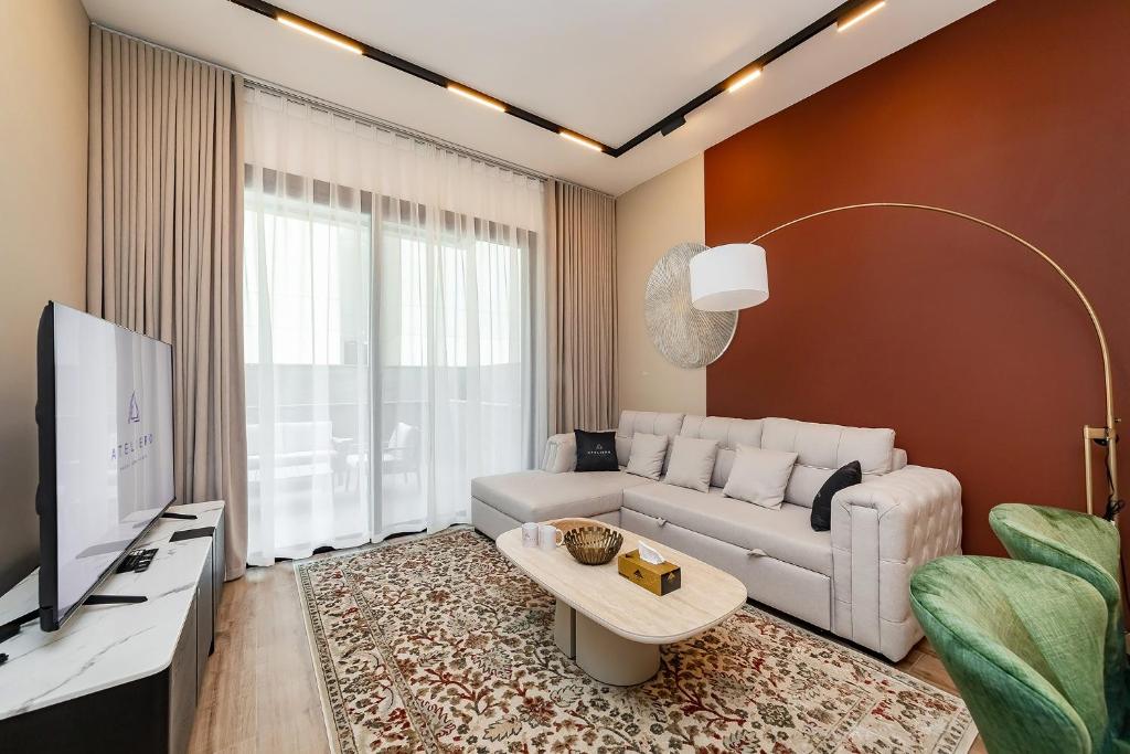 Oakley Square 1BR Apartment with maid's room, Dubaï
