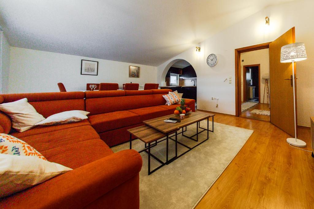 The Third floor, Mostar