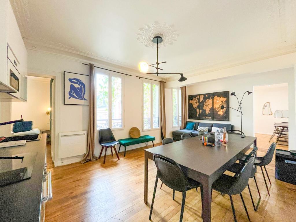 Urban Flat 99 - Spacious 6 BDR Apartment in Paris - 5