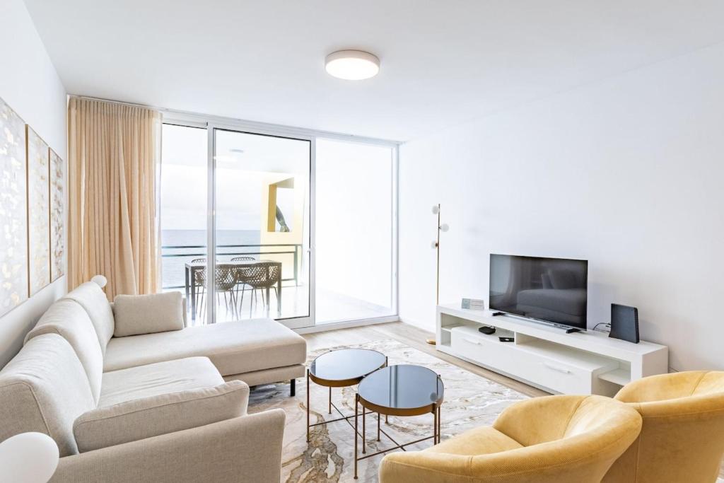 Sunset Cove, Funchal