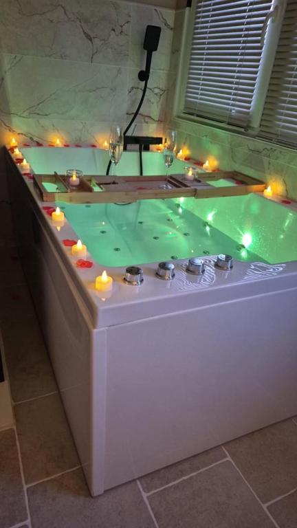 Loveroom Eclat d emoi, Condé-sur-Noireau