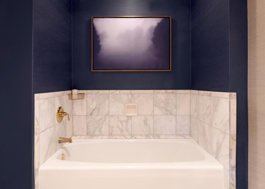 ウィラード インターコンチネンタル ワシントン バイ IHG (Willard InterContinental Washington By IHG) バスルーム（客室）