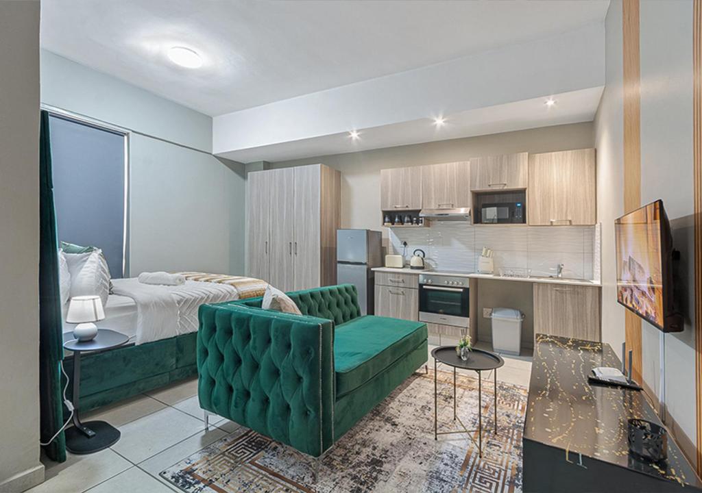 Charming Studio & Backup Power, Johannesburg