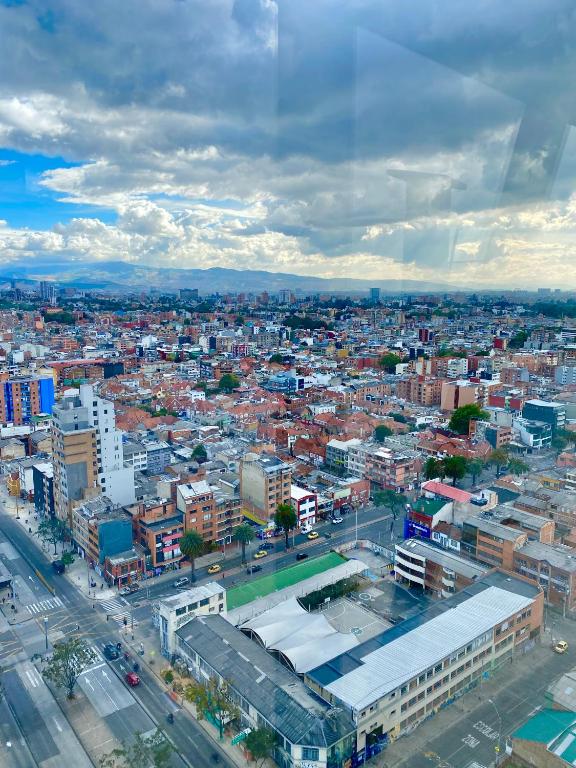 Vive Bogotá desde el corazón vibrante de Chapinero Vitra - 5