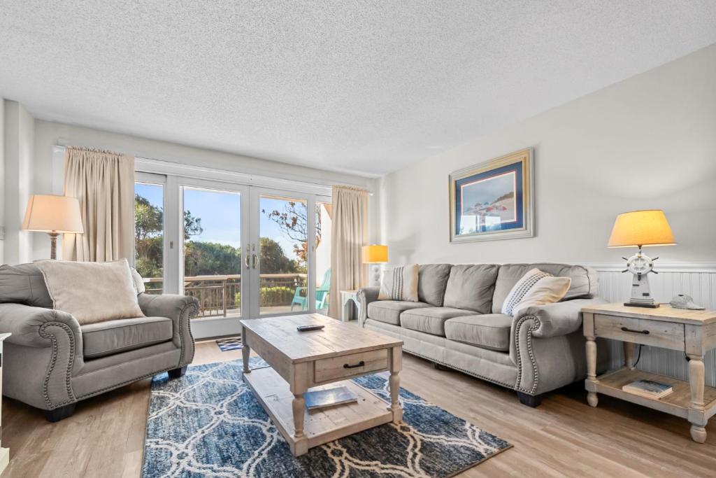 Beachwalk 103, Pine Knoll Shores