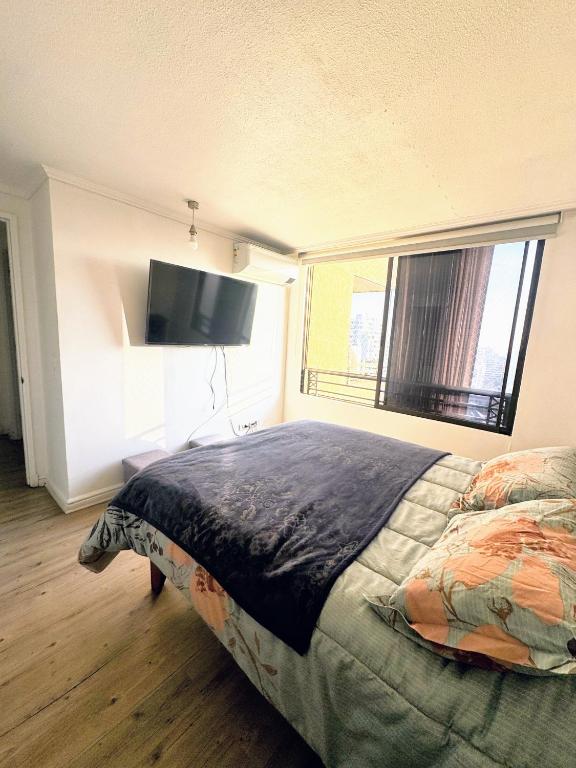 Central amplio y equipado - 4