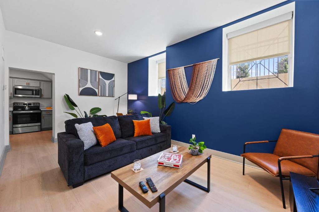 Bright and Modern Studio in Louisville # 112, Louisville