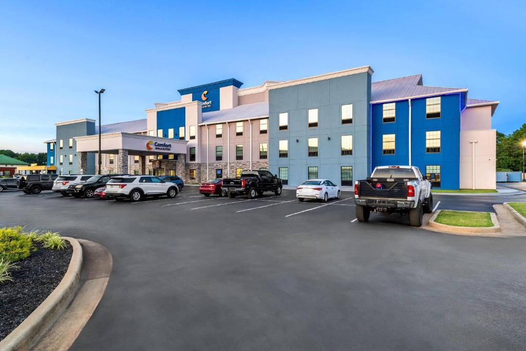 Comfort Inn & Suites River City Decatur, Decatur