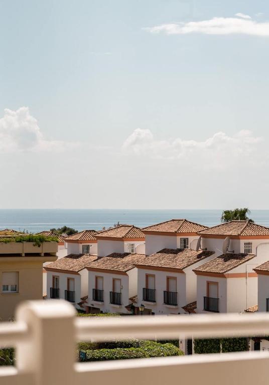 Domillion 2bdr 2bath apt Lomas33 Cabopino Golf - 5