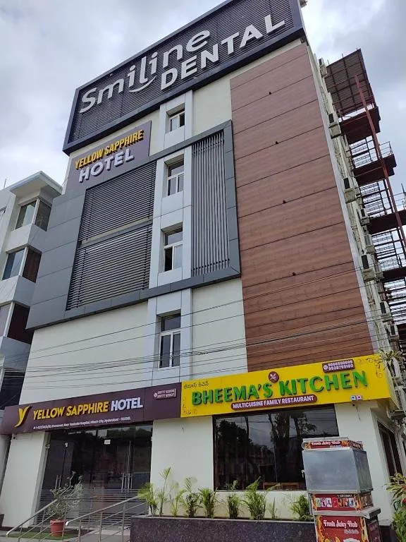 Yellow Sapphire Hotel Hi-Tech City, hotel in Hyderabad