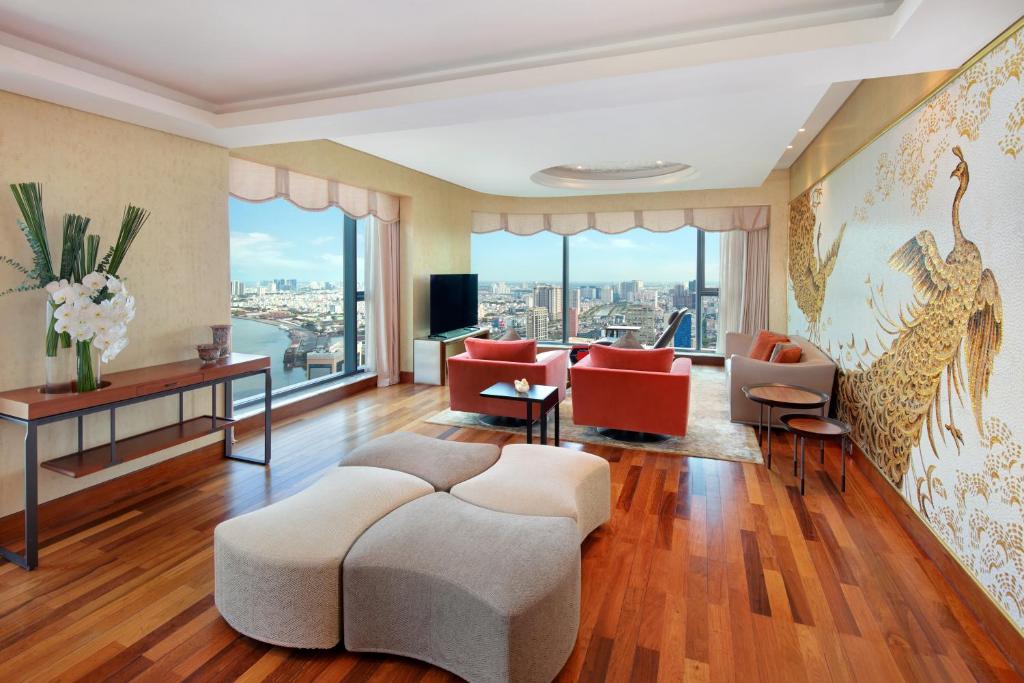 บริการและสิ่งอำนวยความสะดวก