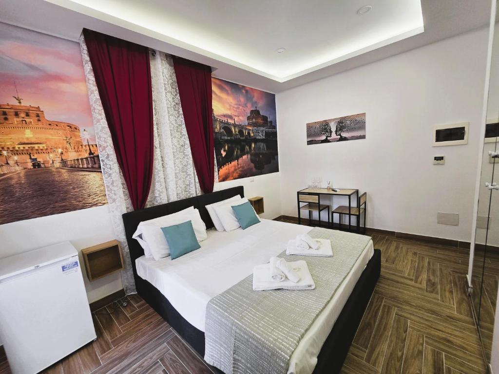Susys's Guest House - Room Castel Sant'Angelo - 2