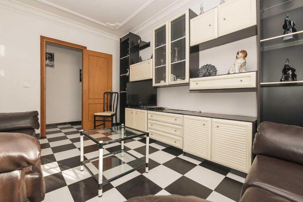 Trafalgar Home - 4