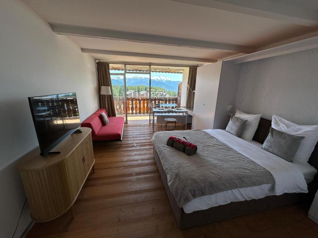 Vue panoramique, Piscine, Spa, Ski in-out & Golf à l'hôtel de l'Etrier à Crans-Montana, Crans-Montana