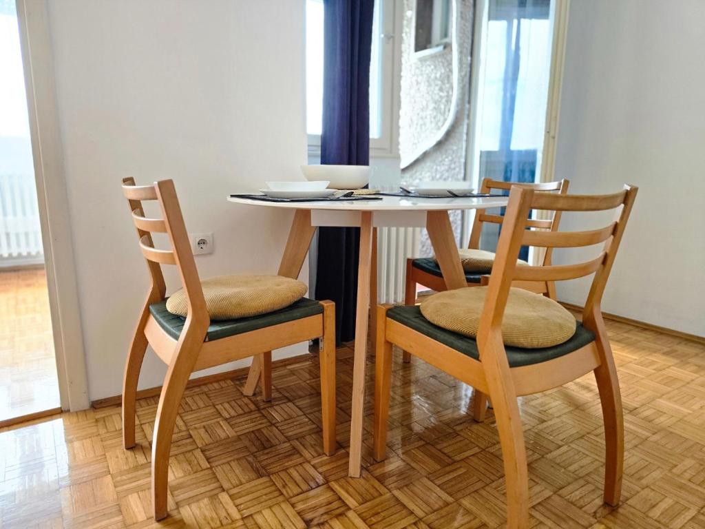 Boulevard apartment RentiGo - 2