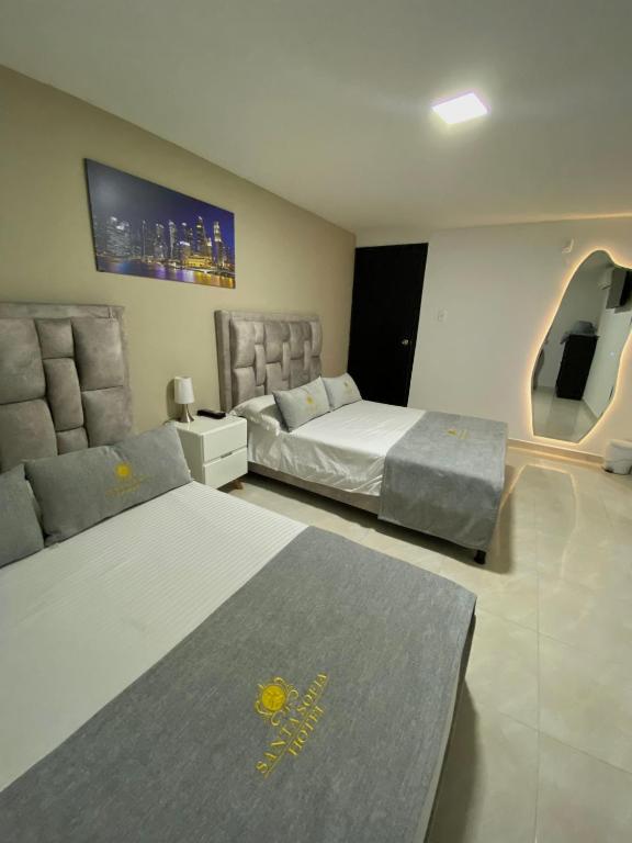 Hotel Santa Sofia - 4