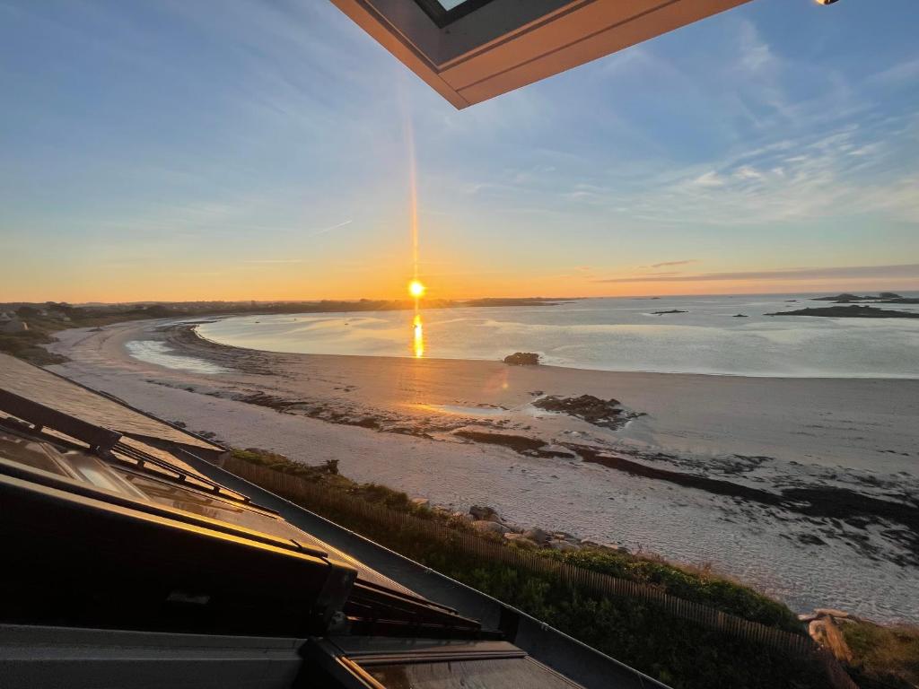 Santec, T3 duplex, face à la mer, Santec