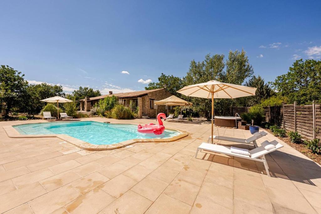 Gordes Villa avec piscine chauffée et privée , jacuzzi et pétanque calme - 1