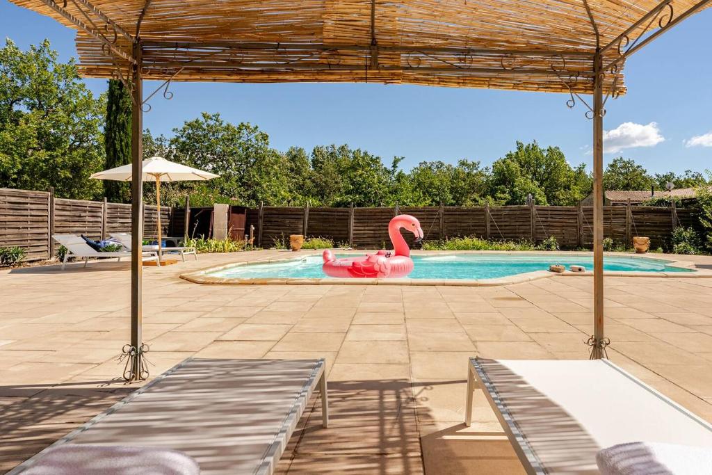 Gordes Villa avec piscine chauffée et privée , jacuzzi et pétanque calme - 3