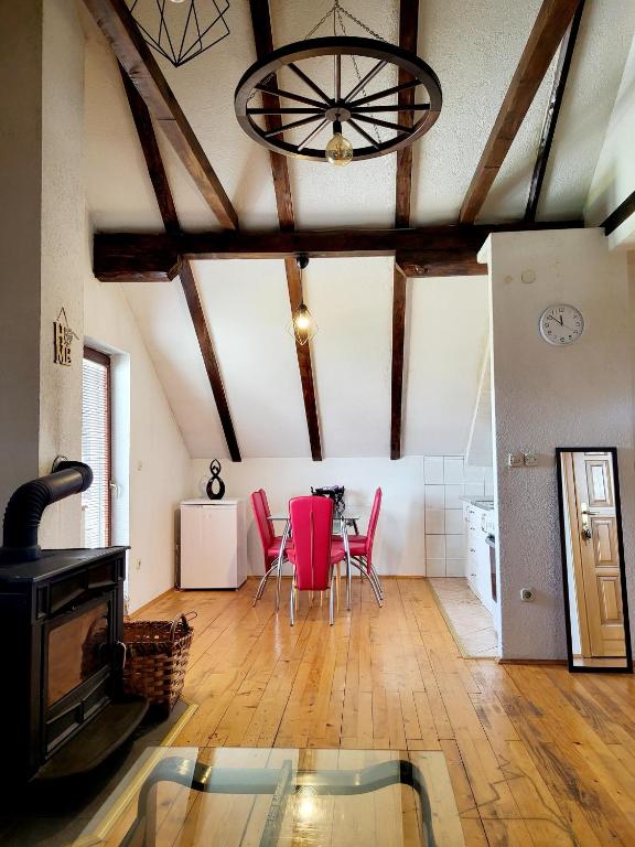 N&M Mountain Escape, Kupres